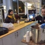 Bilecik Belediyesi, sınav döneminde öğrencilere sıcak çorba desteği sunmaya devam ediyor.