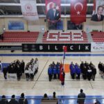 Bilecik’te voleybol grup müsabakalarının açılış seremonisi yapıldı.
