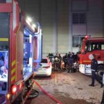 Şanlıurfa’da 10 katlı binanın zemin katında yangın çıkarak ekipleri harekete geçirdi.