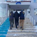 Bingöl’de jandarma, süren operasyonlarda 6 aranan kişiyi yakaladı, tutukladıkları cezaevine gönderildi.