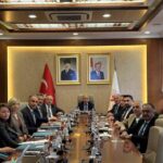 DÜZCE (İHA) – Ocak ayı encümen toplantısı, Vilayetler Birliği Başkanı ve İçişleri Bakan Yardımcısı Mehmet Aktaş’ın başkanlığında yapıldı.