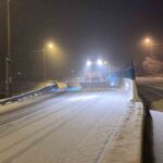 Bolu Dağı’ndaki kar yağışı etkisini göstermeye başladı, karla mücadele çalışmaları aralıksız sürüyor.