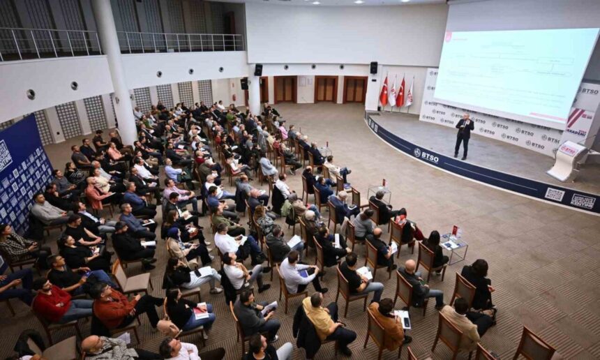 BTSO Akademi, 2025’te iş dünyasının ihtiyaçlarına yönelik eğitim programlarıyla Bursa ekonomisine katkı sağladı. BTSO Akademi, 2025’te iş dünyasının ihtiyaçlarına yönelik eğitim programlarıyla Bursa ekonomisine katkı sağladı.