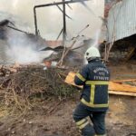 Burdur’daki evde başlayan yangın, itfaiye ekipleri tarafından söndürüldü.