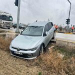 Burdur’da otomobil ve kamyonet çarpıştı, 1 kişi yaralandı.