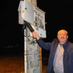 Burhaniye’de inşaatlar sürerken açık elektrik panoları tehlike oluşturuyor