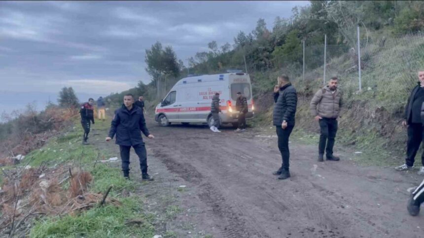 Mudanya’da zeytinlikteki su kuyusunu temizleyen baba ve oğlu metan gazından etkilenerek fenalaştı.