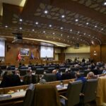 Bursa’da toplu taşıma ücretlerine Büyükşehir Meclisi’nde alınan karar gereği yüzde 15 zam yapıldı.