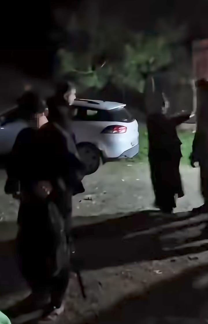 Bursa’da yürüyüşe çıkan iki genç kayboldu, BAM ekipleri cep telefonuyla buldu. Bursa’da yürüyüşe çıkan iki genç kayboldu, BAM ekipleri cep telefonuyla buldu.