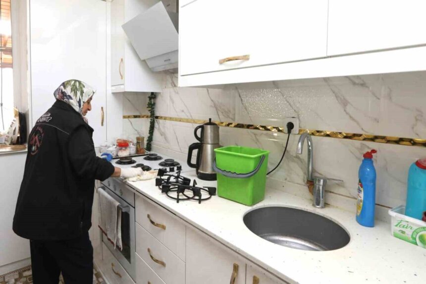 Gaziantep’te Engelli ve Bakıma Muhtaç Bireylere Yönelik ‘Evim Dünyalara Bedel’ Projesi Hayata Geçirildi Gaziantep’te Engelli ve Bakıma Muhtaç Bireylere Yönelik ‘Evim Dünyalara Bedel’ Projesi Hayata Geçirildi