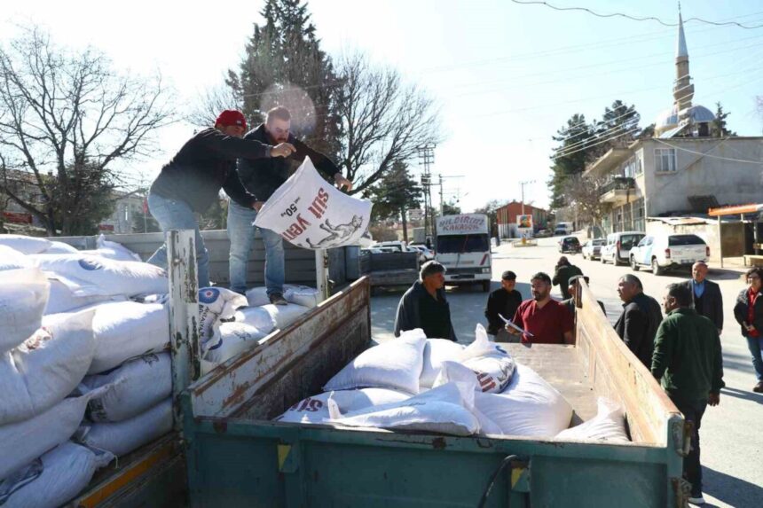 Antalya Büyükşehir Belediyesi, 2025’te hayvancılığa büyük destek sunarak üreticileri rahatlattı.