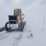 Kayseri Büyükşehir Belediyesi, yoğun kar yağışının ardından ulaşımı sağlamak için kapsamlı bir çalışma başlattı.