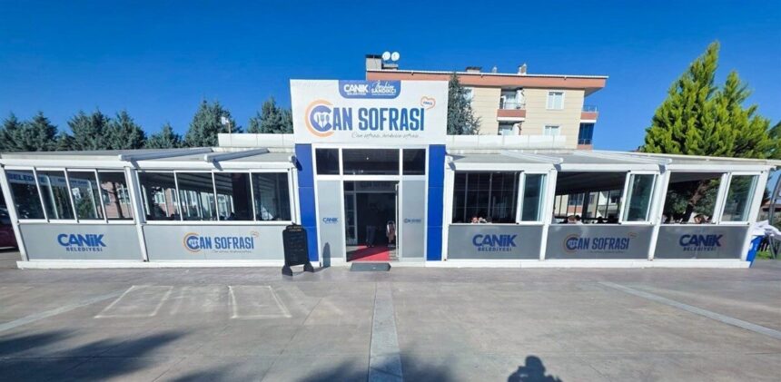 Canik Belediyesi’nden şehit yakınları ve gazilere yüzde 30 indirim uygulaması başladı. Canik Belediyesi’nden şehit yakınları ve gazilere yüzde 30 indirim uygulaması başladı.