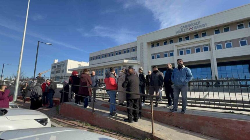 Çanakkale’de Kuyumcu ve Oğlu Serbest Kaldı, Mağdurlar Adliyede Şikayetçi Oldu Çanakkale’de Kuyumcu ve Oğlu Serbest Kaldı, Mağdurlar Adliyede Şikayetçi Oldu