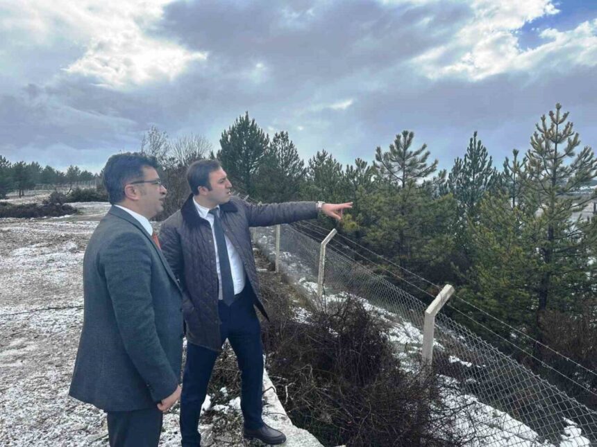 Kütahya Gençlik ve Spor İl Müdürü Bülent Küçük, Çavdarhisar Kaymakamı Murat Ak ile gençlik projelerini görüştü. Kütahya Gençlik ve Spor İl Müdürü Bülent Küçük, Çavdarhisar Kaymakamı Murat Ak ile gençlik projelerini görüştü.