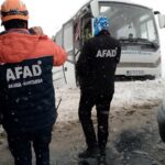 Kayseri’de cenaze taşıyan minibüsün devrilmesi sonucu 22 kişi yaralandı.