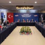 CHP’li Büyükşehir Belediye Başkanları Mersin’de ‘Halk için hep beraber’ temasıyla toplandı.