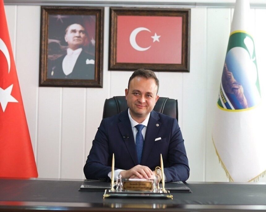 Çivril Belediye Başkanı Semih Dere, 2025 yılı altyapı yatırım değerlendirmesi yaptı. Çivril Belediye Başkanı Semih Dere, 2025 yılı altyapı yatırım değerlendirmesi yaptı.