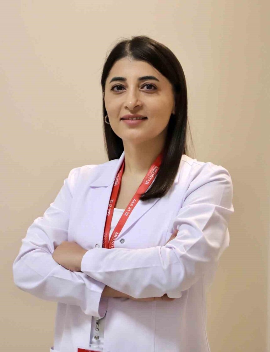 Atopik dermatit hakkında ailelere uyarılarda bulunan Dr. Aliyeva, kaşıntının uykuyu da etkilediğini belirtti. Atopik dermatit hakkında ailelere uyarılarda bulunan Dr. Aliyeva, kaşıntının uykuyu da etkilediğini belirtti.