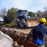 MUSKİ Genel Müdürlüğü, Datça’da 5 bin metrelik yeni kanalizasyon hattı inşaatına başladı.