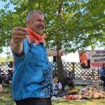 DENİZLİ (İHA) – Denizlili ünlü besteci Hikmet Doruk’un kaleme aldığı “Seninle biz ikimiz” adlı şarkı, aşık çiftlerin ilgi odağı olmaya aday.