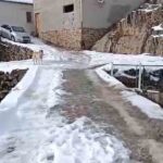 Develi’deki köprüde korkuluk eksikliği, mahalleliyi endişelendiriyor. Yetkililerden önlem bekleniyor.