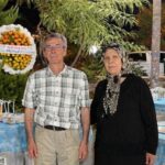 Didim Milli Eğitim Şube Müdürü Şakir Kır’ın anne ve babası 8 saat arayla hayatını kaybederek defnedildi.