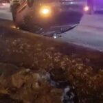 Diyarbakır’da iki araç çarpıştı: Bir araç takla attı, 1 kişi yaralandı.