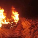 Diyarbakır’da hareket halindeki araçta yangın çıktı, can kaybı olmadan maddi hasar meydana geldi.