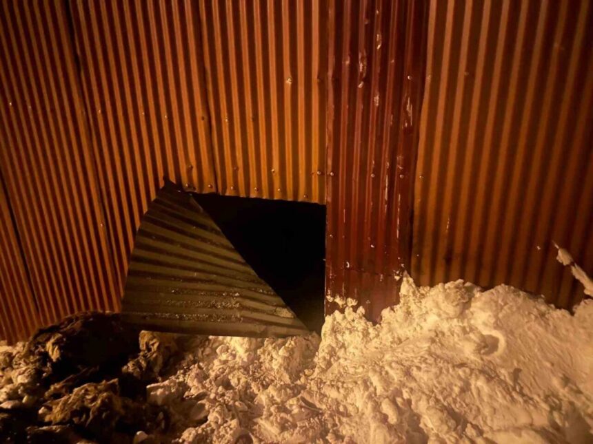 Tekman’da gece çıkan yangın, itfaiye ekiplerinin zor şartlar altında müdahalesiyle söndürüldü. Tekman’da gece çıkan yangın, itfaiye ekiplerinin zor şartlar altında müdahalesiyle söndürüldü.