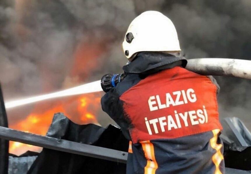 Elazığ İtfaiyesi, 2025’te 2,909 olaya müdahale ederek 57,568 vatandaşı bilinçlendirdi.