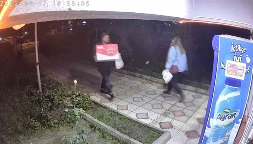 Kapıdağ’da 8 gündür kayıp olan Elif Kumal, evden çıkarken son kez böyle kaydedildi.