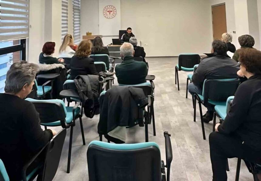 Bartın’da emekli bireylere Sağlıklı Hayat Merkezi hizmetleri tanıtıldı. Bartın’da emekli bireylere Sağlıklı Hayat Merkezi hizmetleri tanıtıldı.