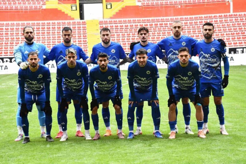 Erciyes 38 Futbol Kulübü, 18. haftada deplasmanda Silifke Belediyespor ile mücadele edecek. Erciyes 38 Futbol Kulübü, 18. haftada deplasmanda Silifke Belediyespor ile mücadele edecek.