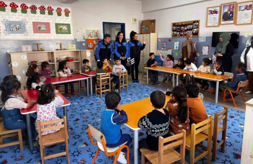 Erzincan’da Okullarda Öğrencilere Güvenlik Bilgilendirmesi Yapıldı