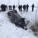 Erzincan-Sivas karayolunda trafik kazası: İki polis memuru yaralandı.