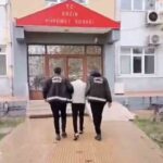 Hatay’ın Erzin ilçesinde üç işyerinden hırsızlık yapan ve bir motosiklet çalan şüpheli yakalandı.