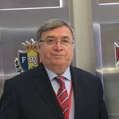 Erdal Kesebir, Eski DSP Edirne Milletvekili, hayatını kaybetti. Erdal Kesebir, Eski DSP Edirne Milletvekili, hayatını kaybetti.