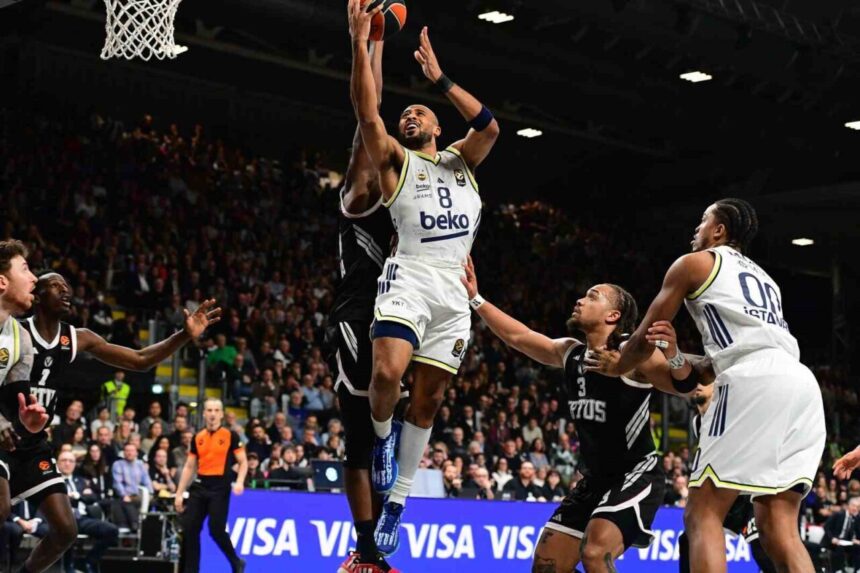 Fenerbahçe Beko, Euroleague’de Virtus Bologna’yı 85-80 yenerek 15. galibiyetini aldı. Fenerbahçe Beko, Euroleague’de Virtus Bologna’yı 85-80 yenerek 15. galibiyetini aldı.