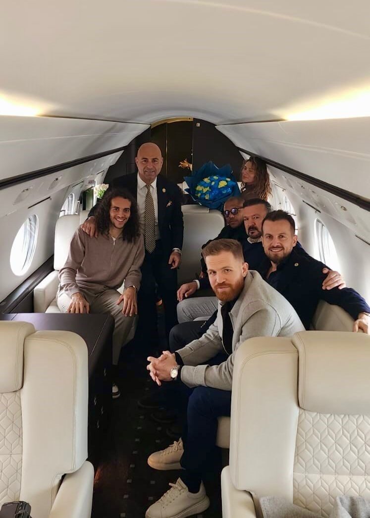 Fenerbahçe, Lazio’da oynayan Matteo Guendouzi’yi transfer görüşmeleri için İstanbul’a davet etti. Fenerbahçe, Lazio’da oynayan Matteo Guendouzi’yi transfer görüşmeleri için İstanbul’a davet etti.