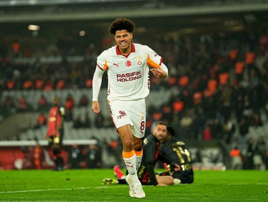 Galatasaraylı Gabriel Sara, Karagümrük karşısında 2 gol atarak sezon gol sayısını 4’e çıkardı. Galatasaraylı Gabriel Sara, Karagümrük karşısında 2 gol atarak sezon gol sayısını 4’e çıkardı.