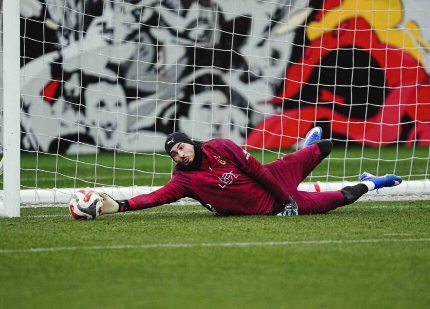 Galatasaray, Ziraat Türkiye Kupası A Grubu 2. hafta maçına hazırlıklarını antrenmanla sürdürdü. Galatasaray, Ziraat Türkiye Kupası A Grubu 2. hafta maçına hazırlıklarını antrenmanla sürdürdü.