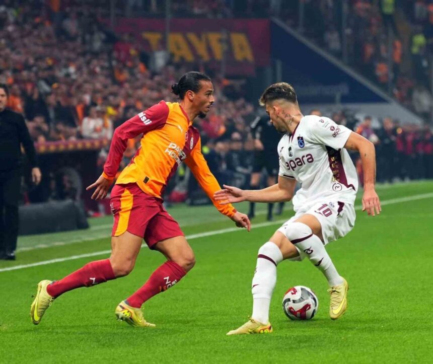Turkcell Süper Kupa yarı finalinde Galatasaray ve Trabzonspor karşı karşıya gelecek.