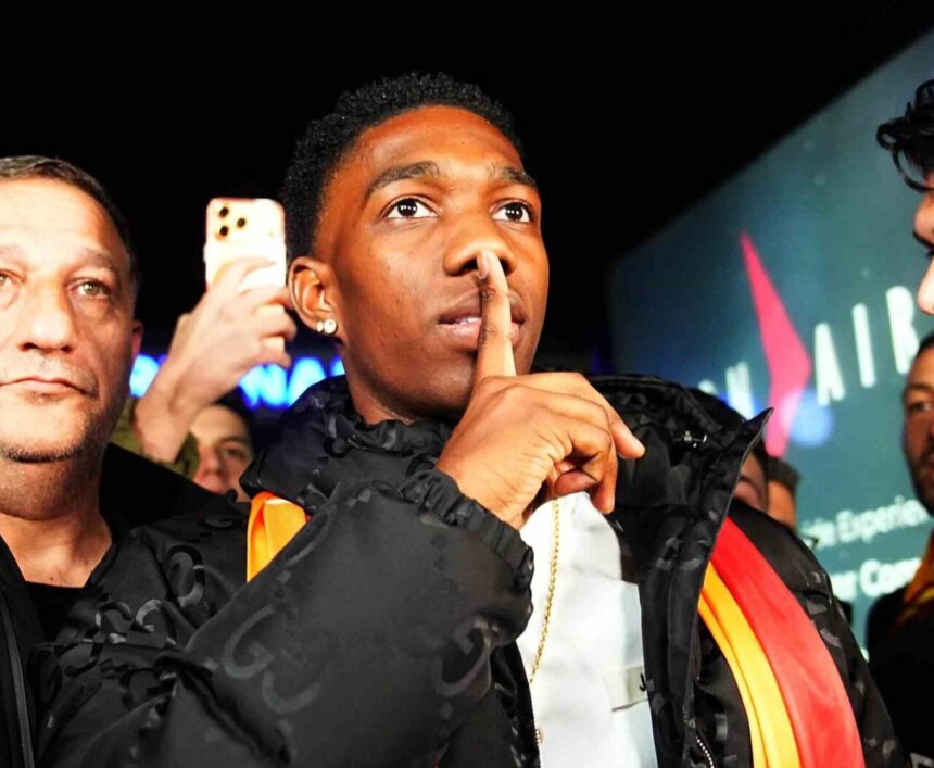 Galatasaray, Yaser Asprilla ile transfer için anlaştı ve oyuncu İstanbul’a ulaştı. Galatasaray, Yaser Asprilla ile transfer için anlaştı ve oyuncu İstanbul’a ulaştı.