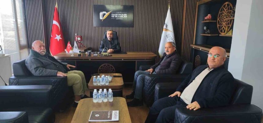 Kahta Gazeteciler ve Yazarlar Cemiyeti Başkanı Mustafa İşeri, 10 Ocak Gazeteciler Günü’nde yerel basının sorunlarını değerlendirdi.