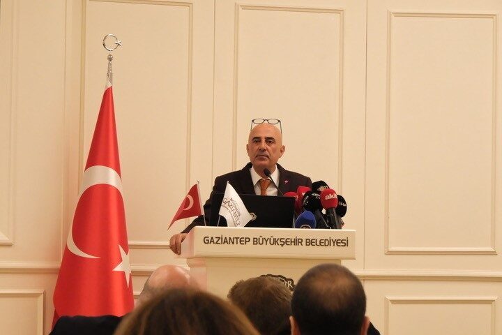 Gaziantep’te Turizm Potansiyelini Artırmayı Amaçlayan “2030 Turizm Ekonomisi Yol Haritası” Tanıtıldı Gaziantep’te Turizm Potansiyelini Artırmayı Amaçlayan “2030 Turizm Ekonomisi Yol Haritası” Tanıtıldı