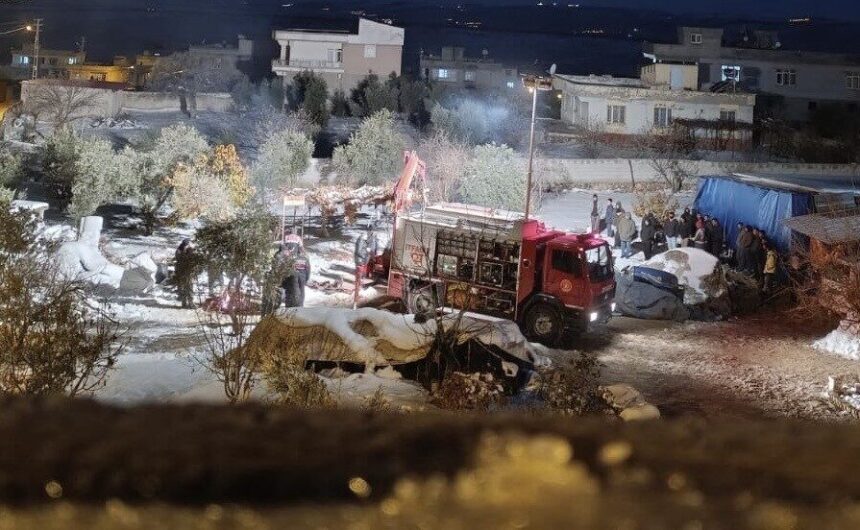 Gaziantep’in Yavuzeli ilçesinde yem karma makinesine düşen besici hayatını kaybetti.
