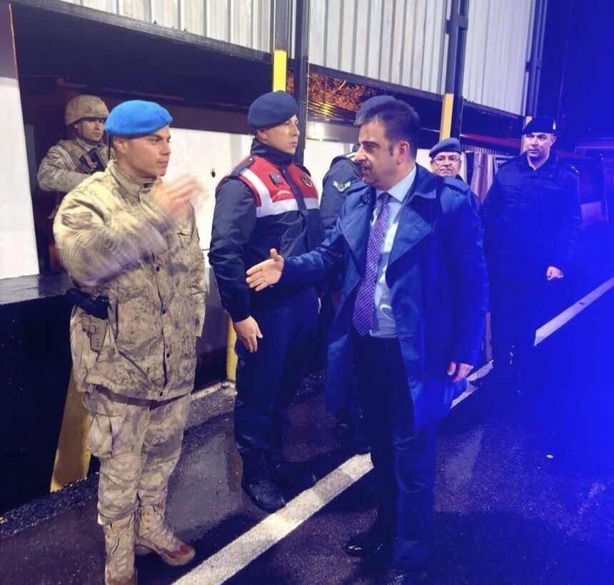 Gazipaşa’da Yılbaşı Tedbirleri İçin Görevli Güvenlik Güçlerine Ziyaret Yapıldı