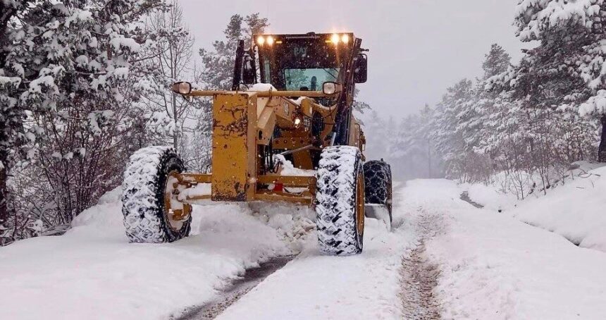 Giresun’da Kar Yağışı Hayatı Olumsuz Etkiliyor, 521 Köy Yolu Ulaşıma Kapandı