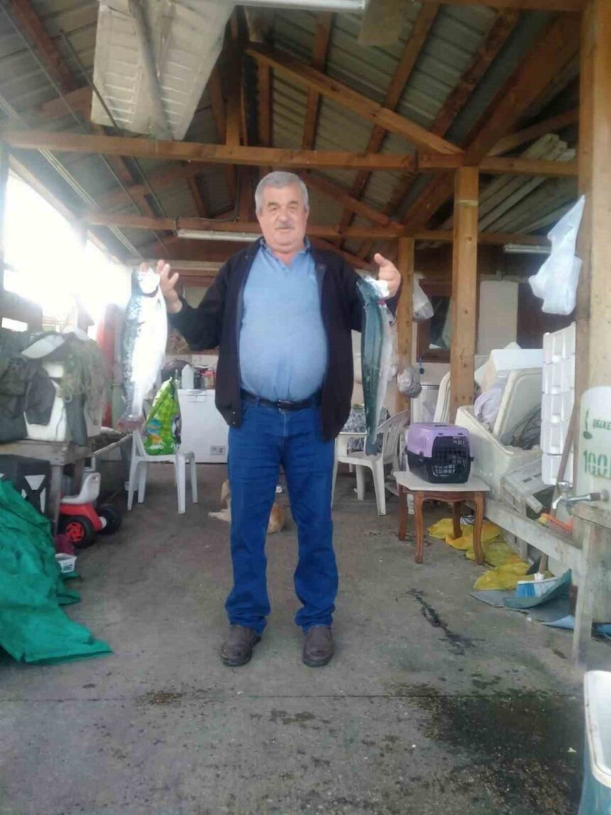 Görele’de bankta hareketsiz bulunan şahıs hayatını kaybetti. Görele’de bankta hareketsiz bulunan şahıs hayatını kaybetti.